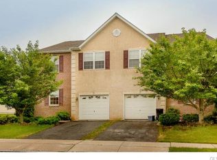3748 Knight Dr, Macungie, PA 18062