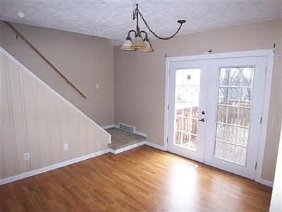 4th image of 3420 Wonderview Dr