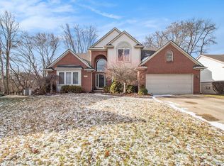 34555 Richland Ct, Livonia, MI 48150
