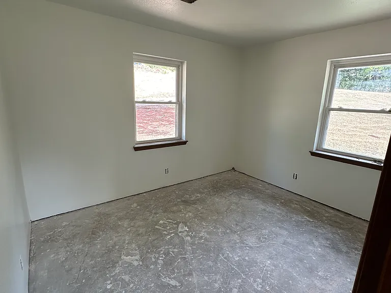 719 Ash St — Photo 6