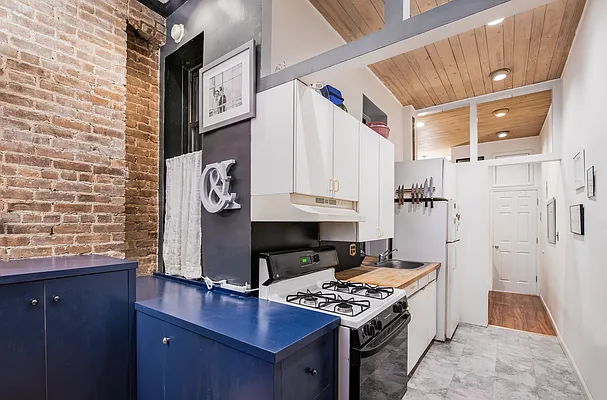 Sold by Brown Harris Stevens | media 6