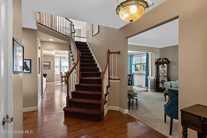 5th image of 57 Hearthstone Drive