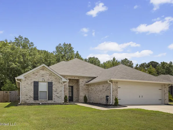 549 Silver Hill Dr, Pearl, MS 39208