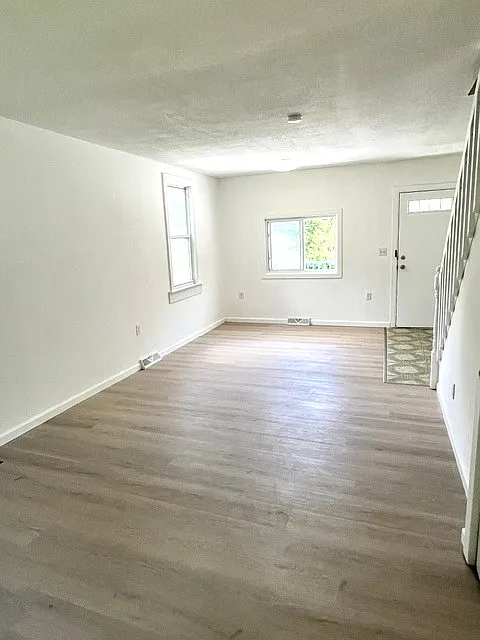2 bed, 1116 sqft, $2,850 — Photo 3