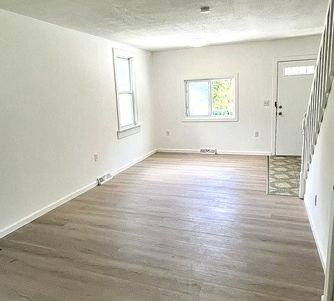 3rd image of 10 & 14 Kelder Rd #10