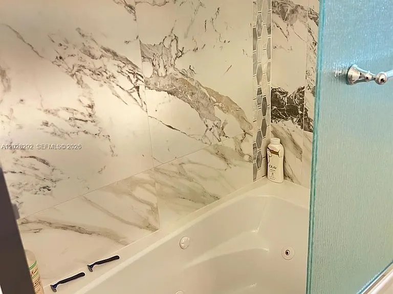 1120 Papaya St — Photo 15