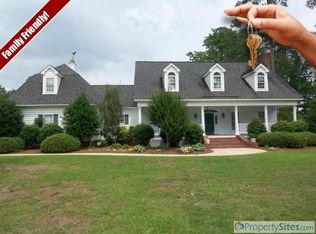 3901 Fernwood Ln, Greenville, NC 27834