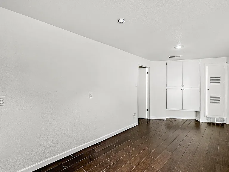 1702 Colony Creek Dr — Photo 13