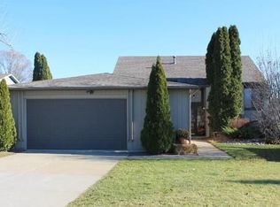 14067 Landings Way, Fenton, MI 48430