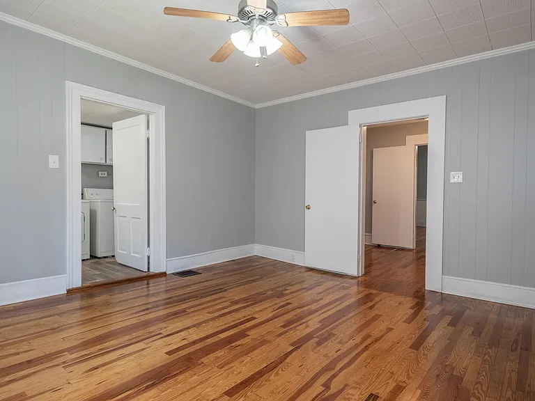 156 Grove St — Photo 28