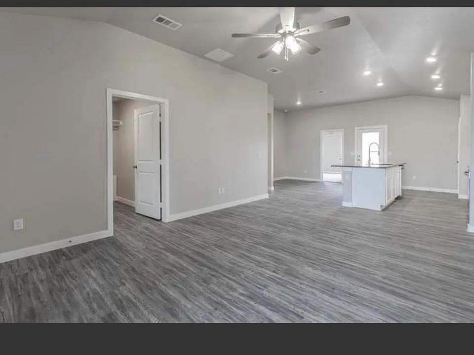 2910 Yellowstone Ct