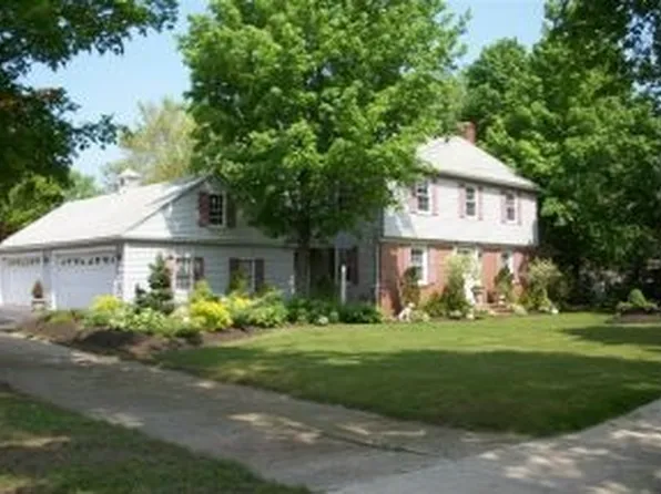 253 N Main St, Rochester, NH 03867