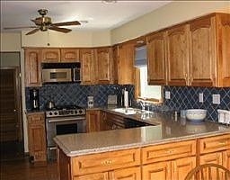 2nd image of 6 Amethyst Ct
