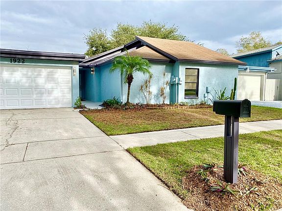 2nd image of 1922 Gregory Dr