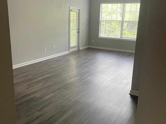 2nd image of 7801 Point Meadows Dr Unit 3409