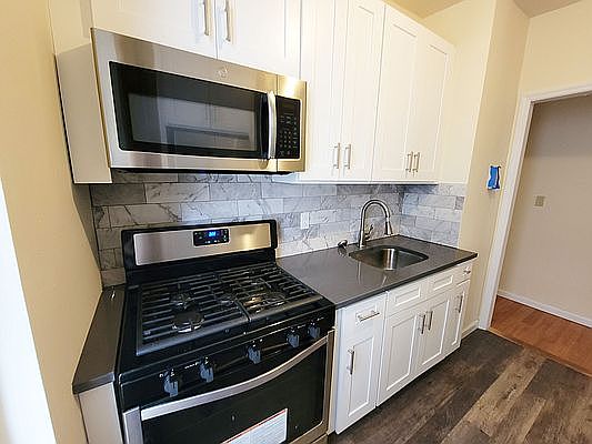 3rd image of 610 W 143rd St APT 1G