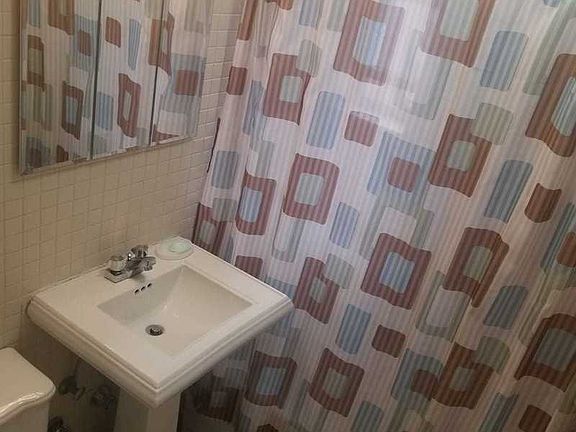 5th image of 6435 Yellowstone Blvd APT 6C