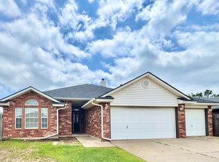 8416 Woodbend Dr, Oklahoma City, OK 73135