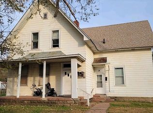 1103 N 8th St, Terre Haute, IN 47807