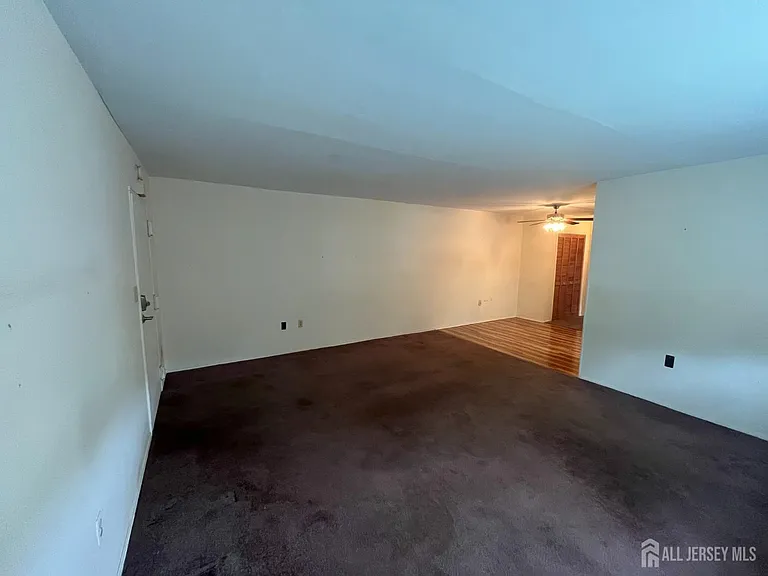 289 Main St #6D — Photo 3