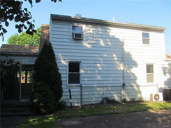 5th image of 87 Young Ave