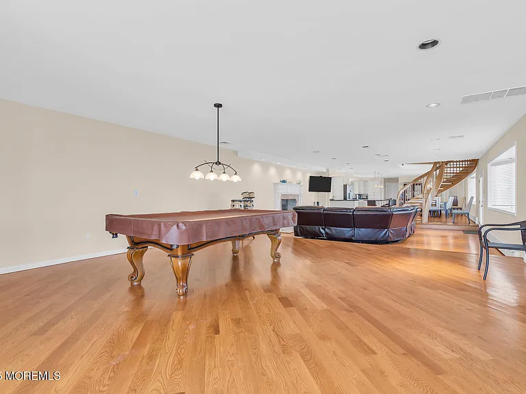 115 N Ocean Ave — Photo 20