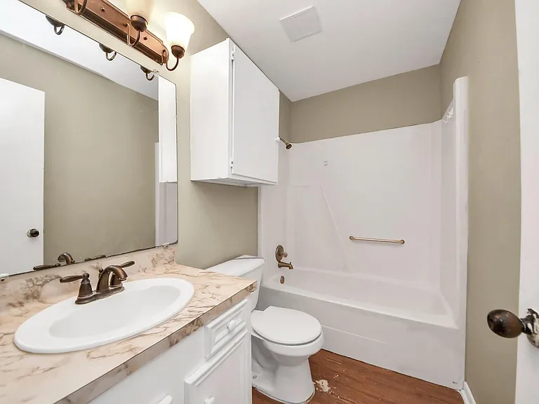 1006 Perry St #100 — Photo 27