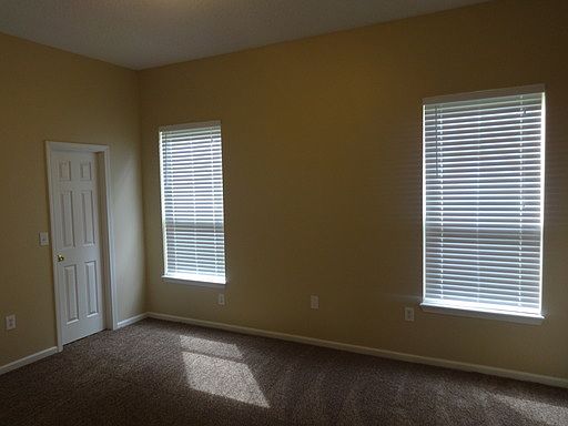5th image of 2911 Golden Pond Blvd