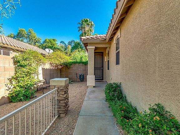 4th image of 21418 E Calle De Flores Ct