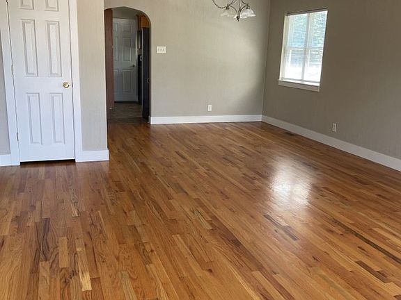 5th image of 1012 34th Ave