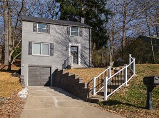 356 Canterbury Dr, Pittsburgh, PA 15238