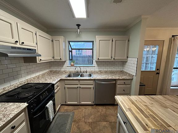 5th image of 929 Ridgepoint Ct