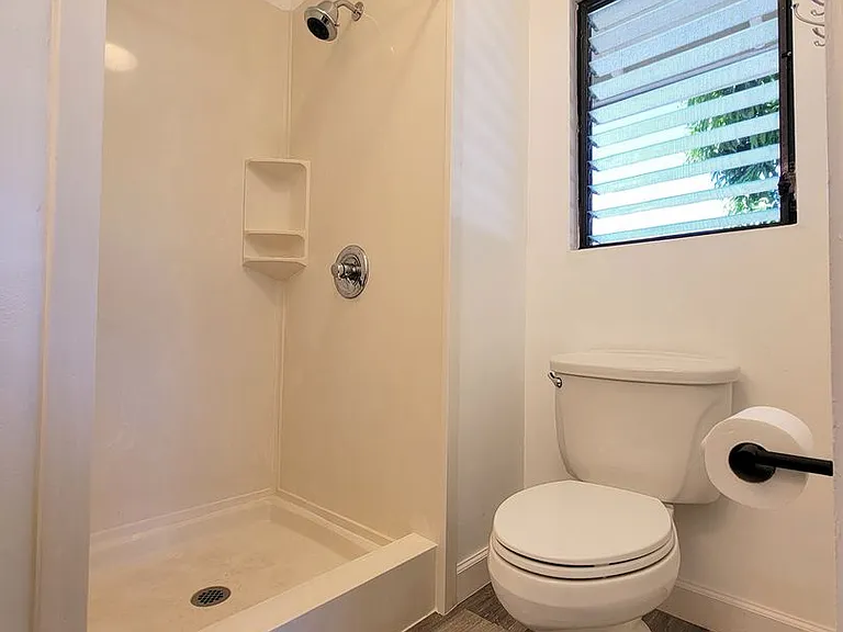 6164 Kalanianaole Hwy — Photo 22