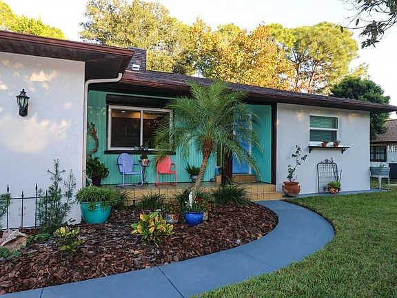 2nd image of 612 Seaside Dr