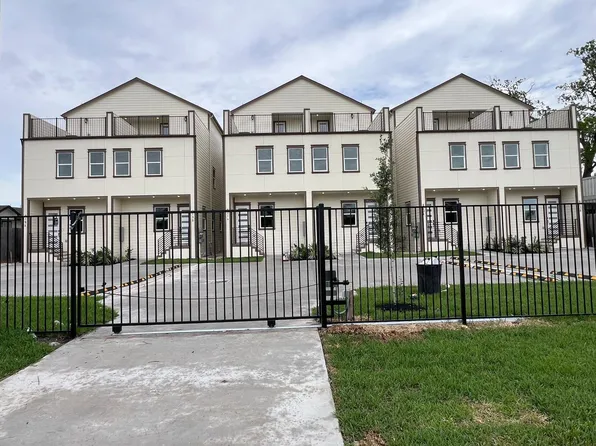 821 N Loop Ctr S #1, Houston, TX 77022