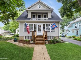 11610 2nd St, Huntley, IL 60142