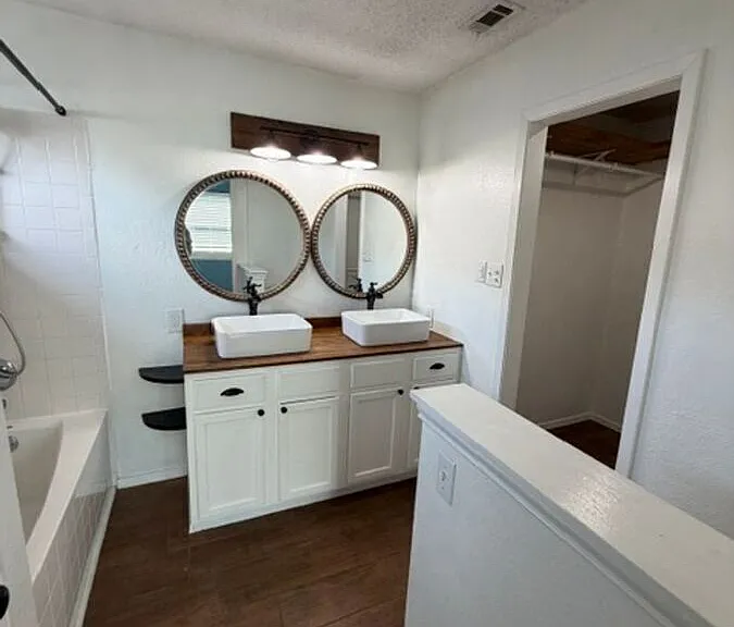 5009 Paragon Dr — Photo 26