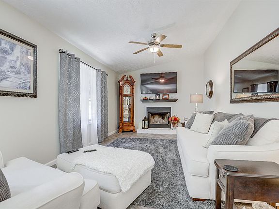 5th image of 1162 Lucerne Ln Lot 1027