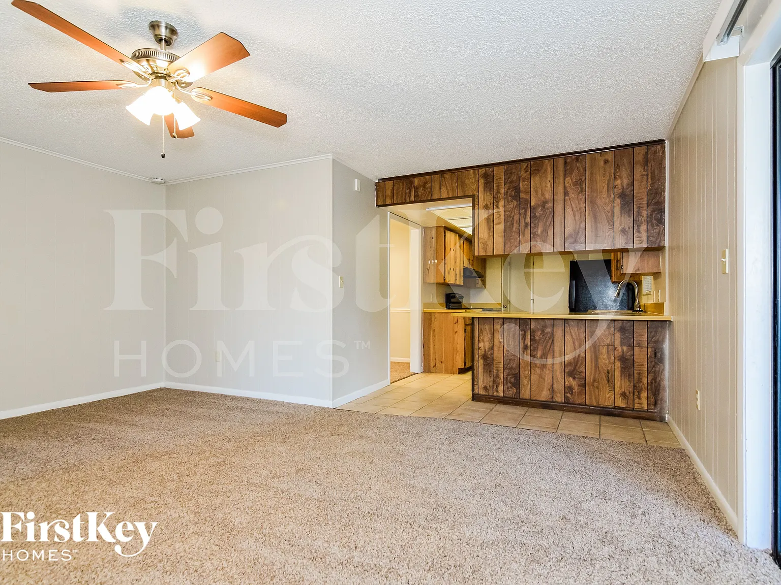 3 bed, 2.0 bath, 1781 sqft, $1,790 — Photo 3