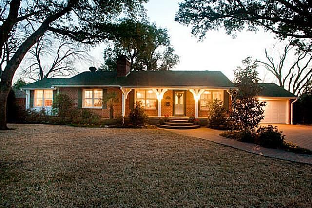 1st image of 1411 Corto Dr