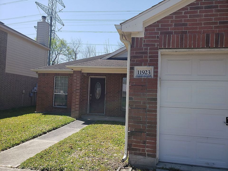 1st image of 11923 Green Coral Dr