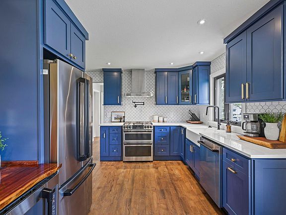 5th image of 2445 Holton St