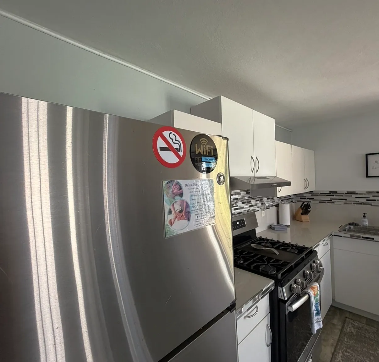 2 bed, 1.5 bath, 900 sqft, $2,700 — Photo 4