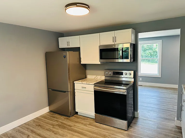 189 Algonquin Dr — Photo 5