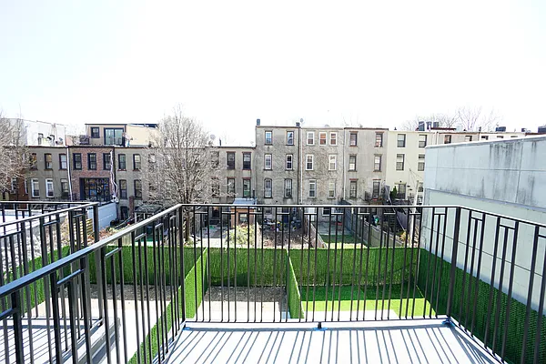 Rented by Rennit Inc. | media 29