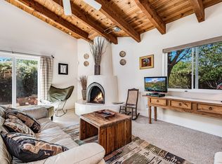 102 Del Rio Dr, Santa Fe, NM 87501