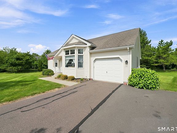 2nd image of 20 Hillside Farms Drive #20
