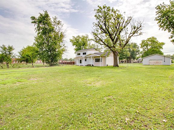 2nd image of 2438 Bryan Ave