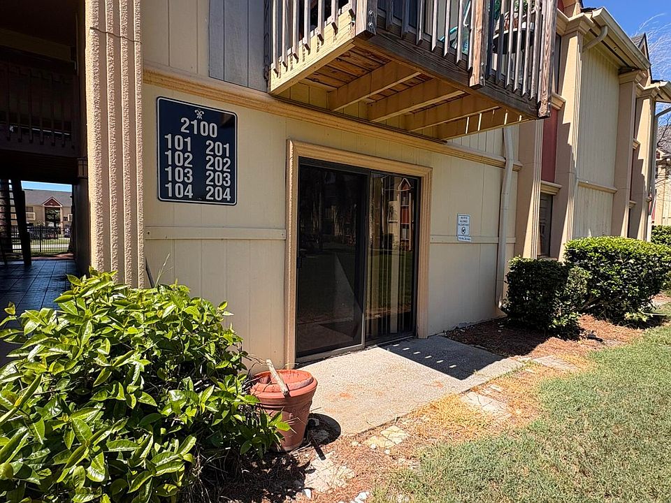 1st image of 2100 Forest Knoll Dr NE APT 102