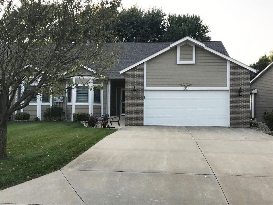 1st image of 217 Emerald Meadows Dr